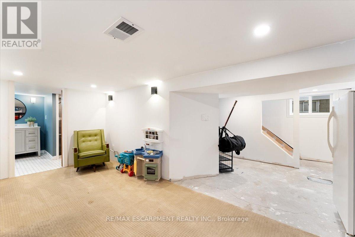 17 Craigmiller Avenue Property Photo 30