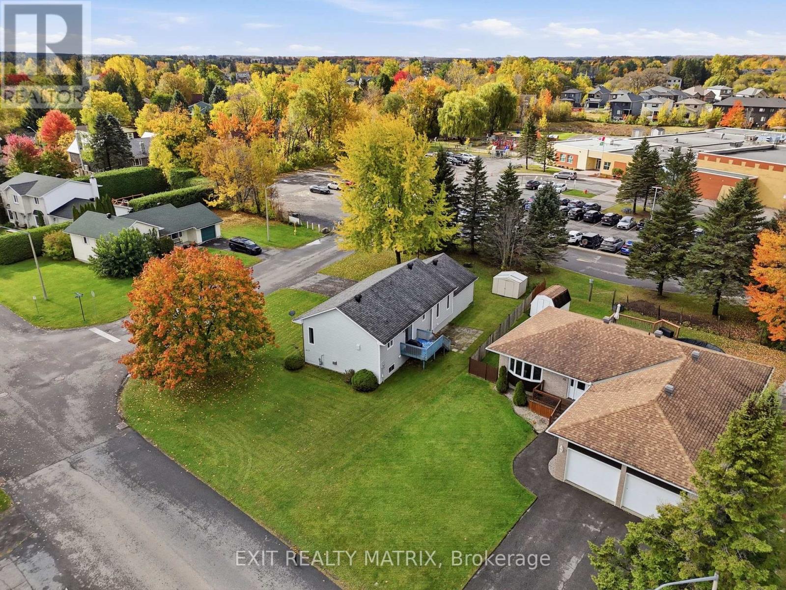 2 Maheu Street Property Photo 38