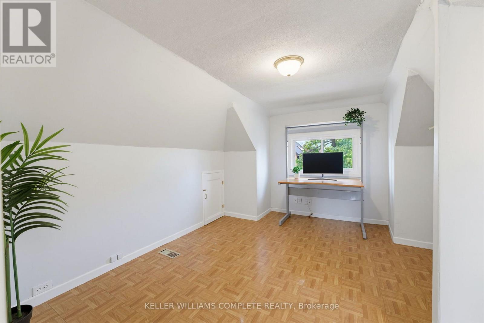 23 Nightingale Street Property Photo 19