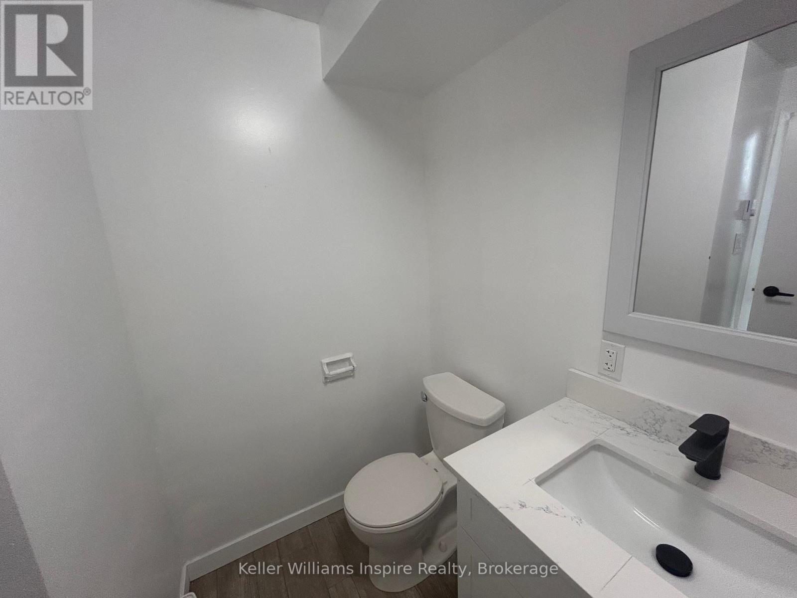 4 - 520 Andrew Street Property Photo 7