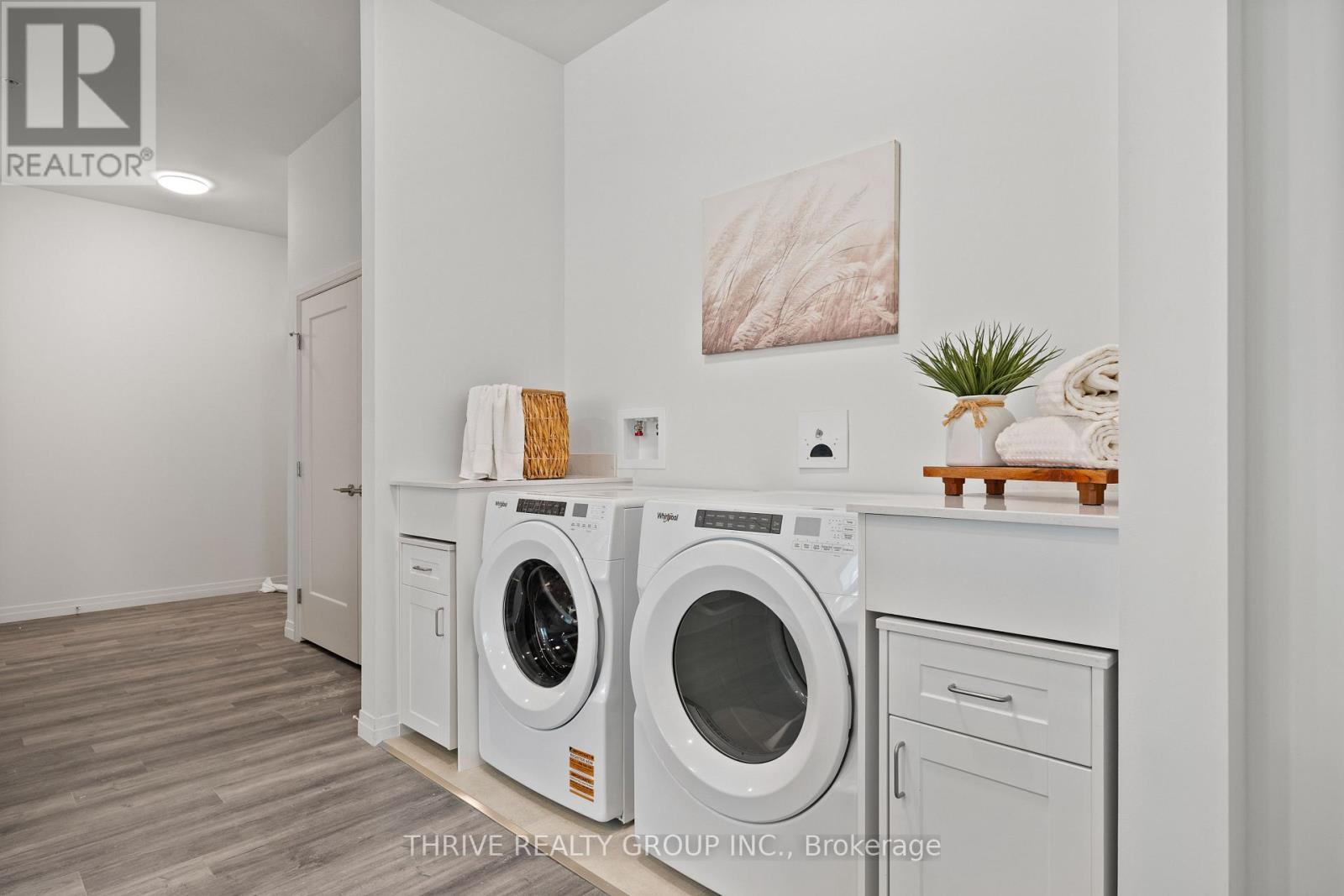 112 - 373 Hill Street Property Photo 3