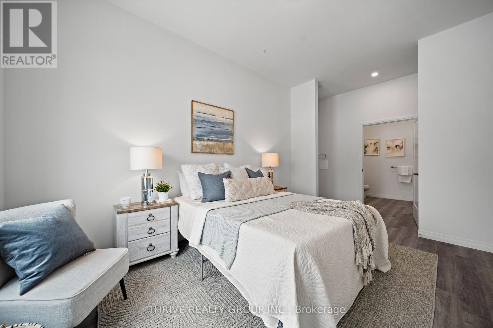 112 - 373 Hill Street Property Photo 17