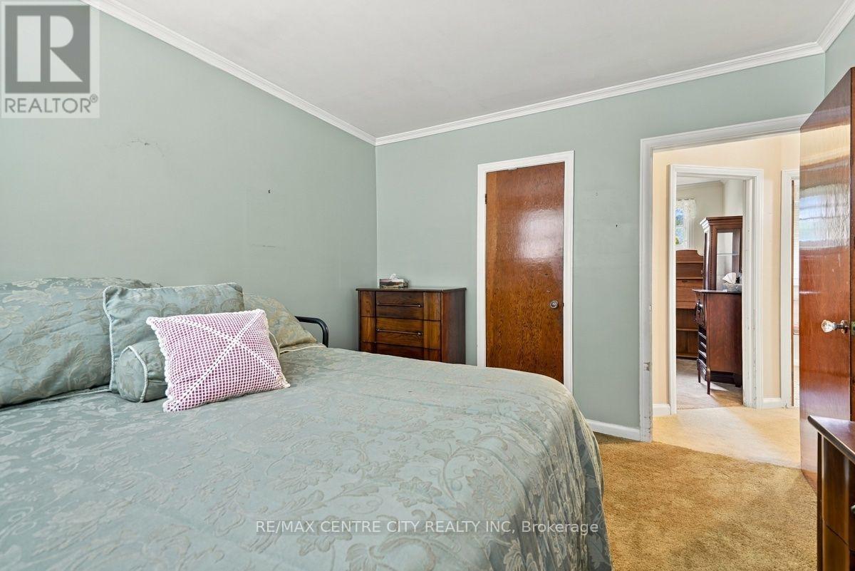 984 Fanshawe Park Road E Property Photo 19