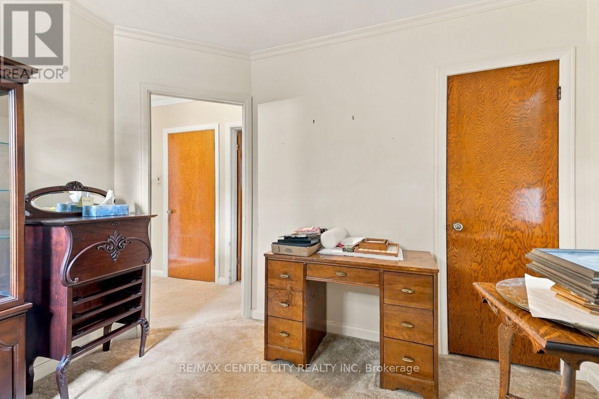 984 Fanshawe Park Road E Property Photo 20