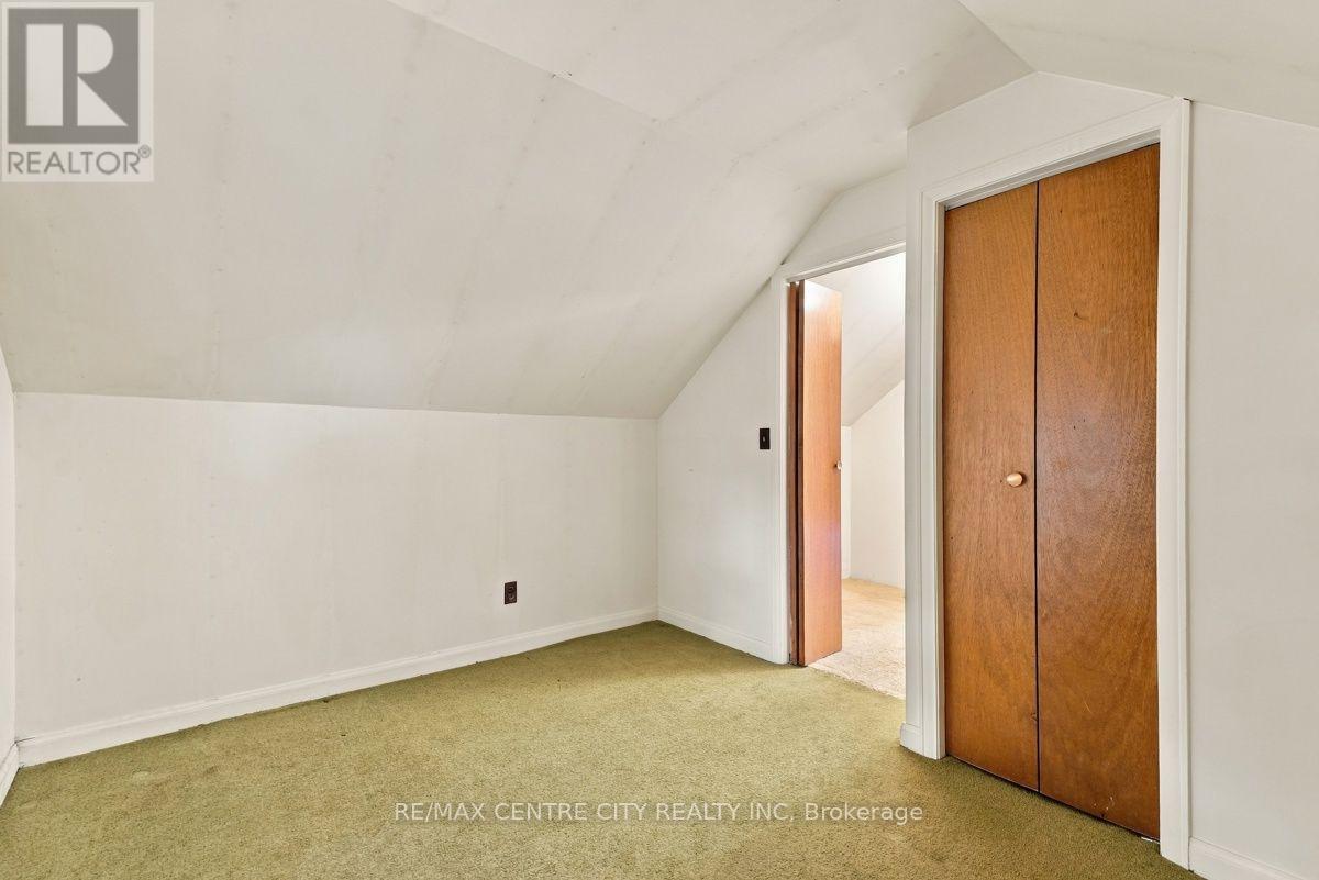 984 Fanshawe Park Road E Property Photo 23