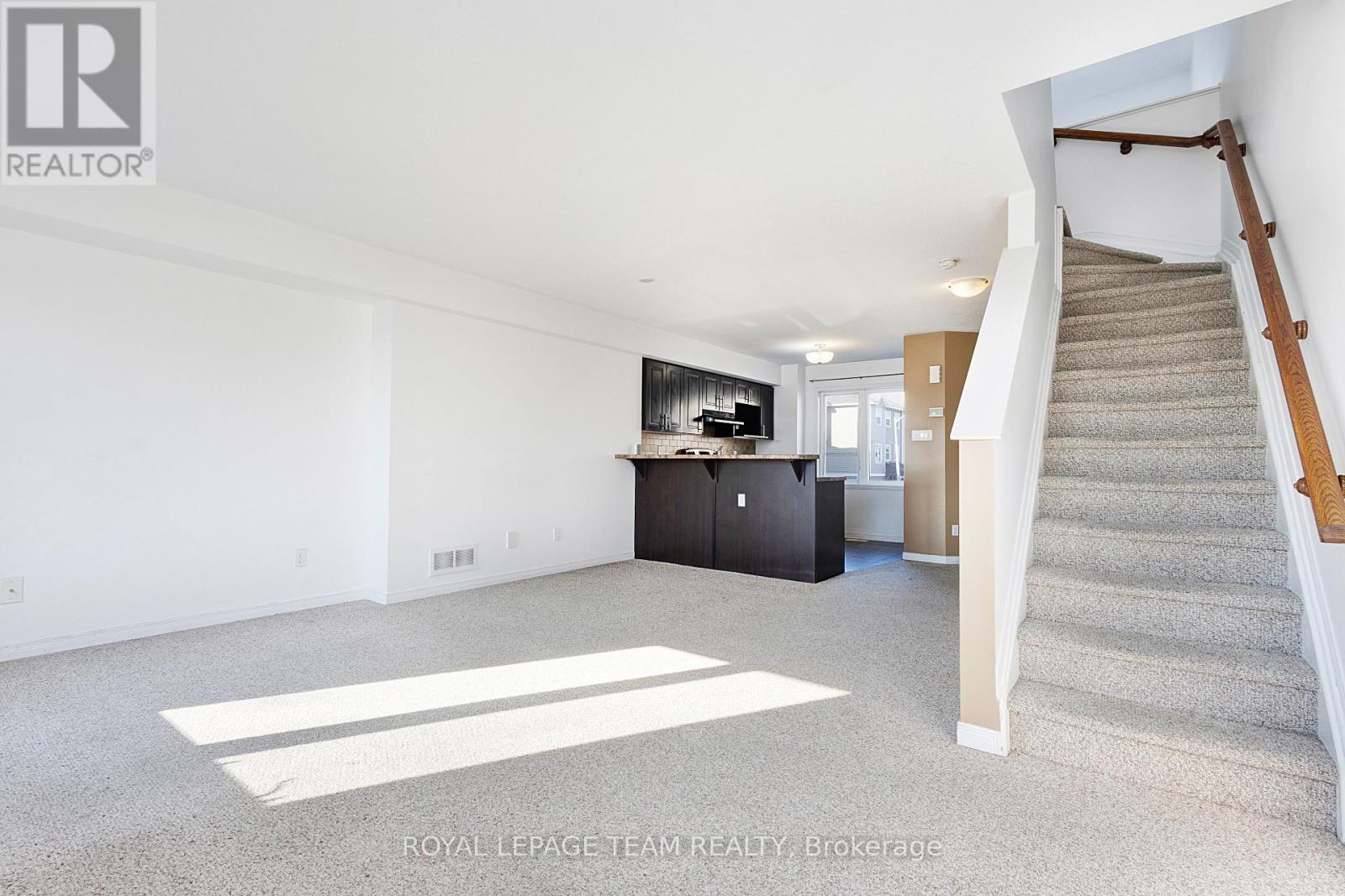 566 Simran Private Property Photo 13
