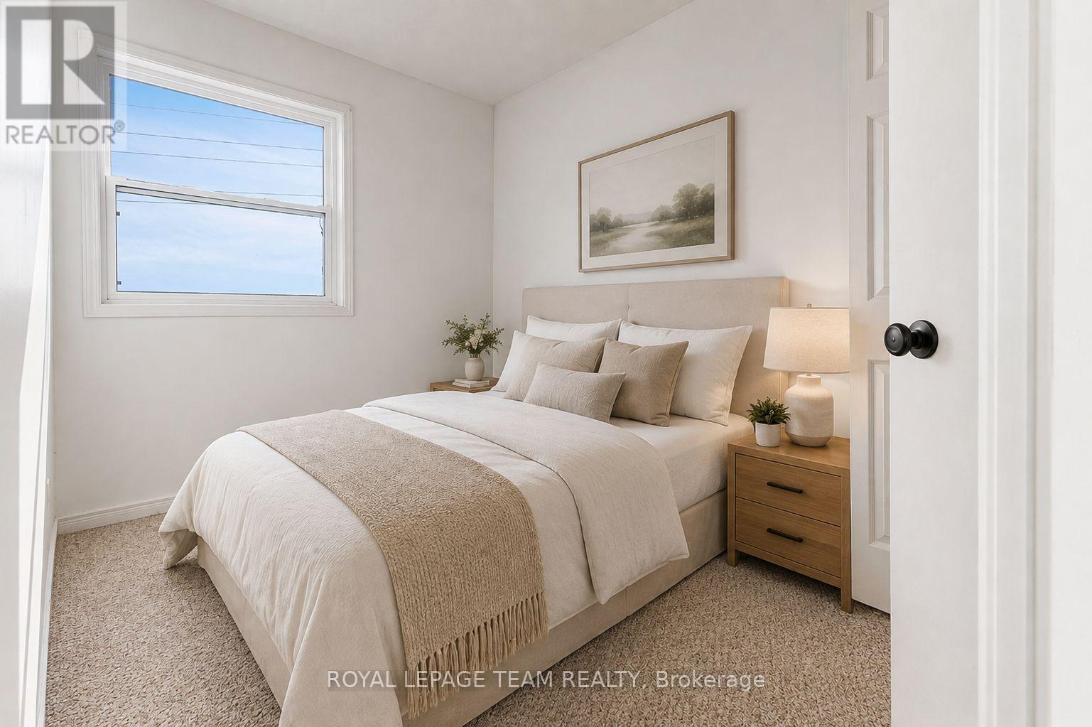 566 Simran Private Property Photo 15