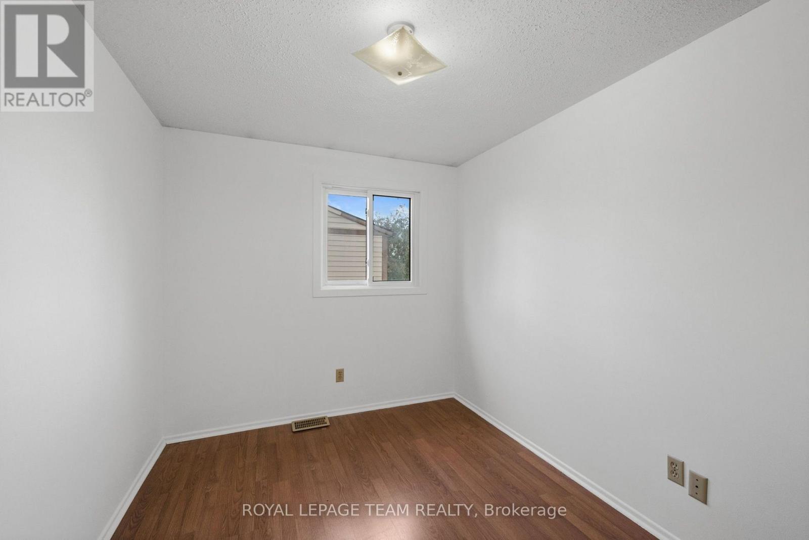 E - 73 Foxfield Drive Property Photo 25