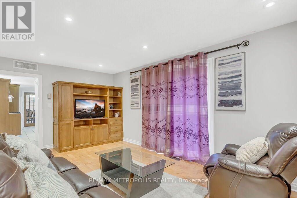 100 Warren Road Property Photo 16