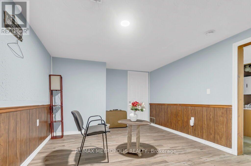 100 Warren Road Property Photo 29