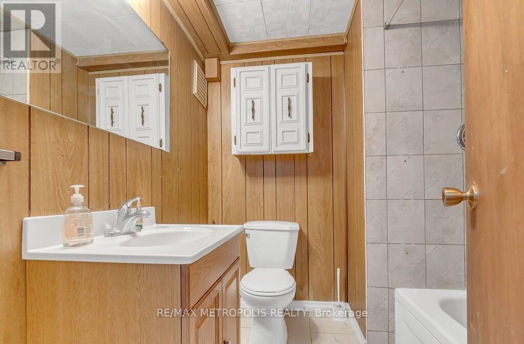 100 Warren Road Property Photo 31