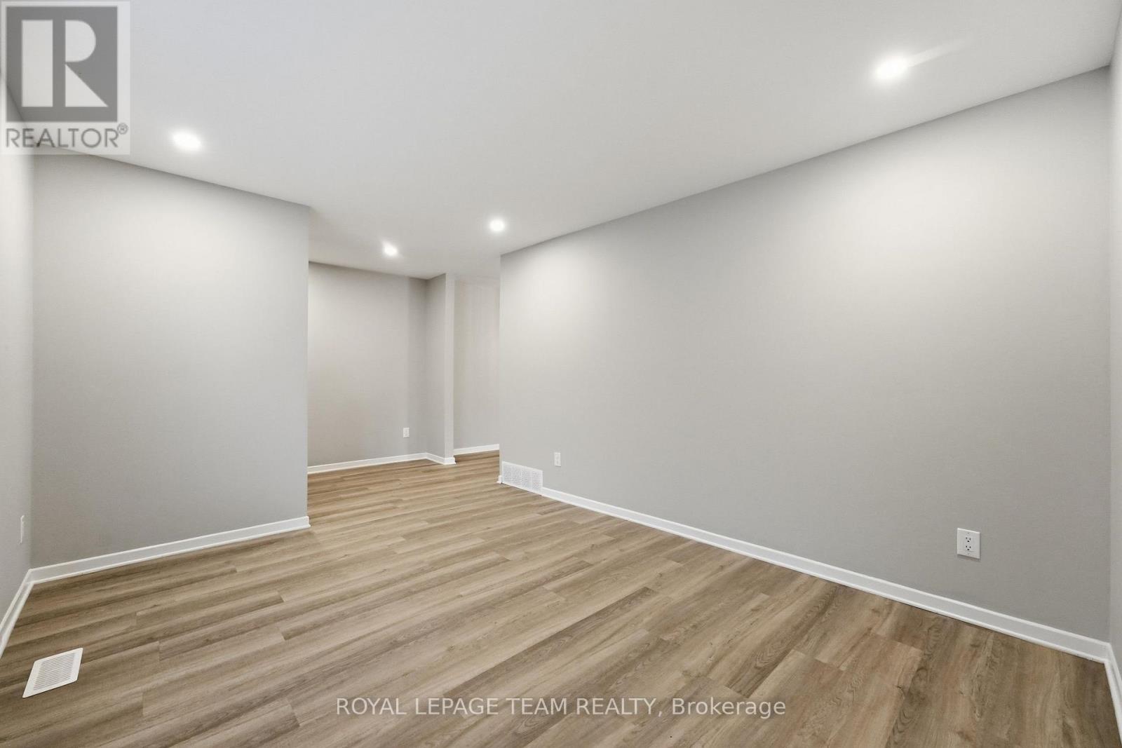 289 Montfort Street Property Photo 9