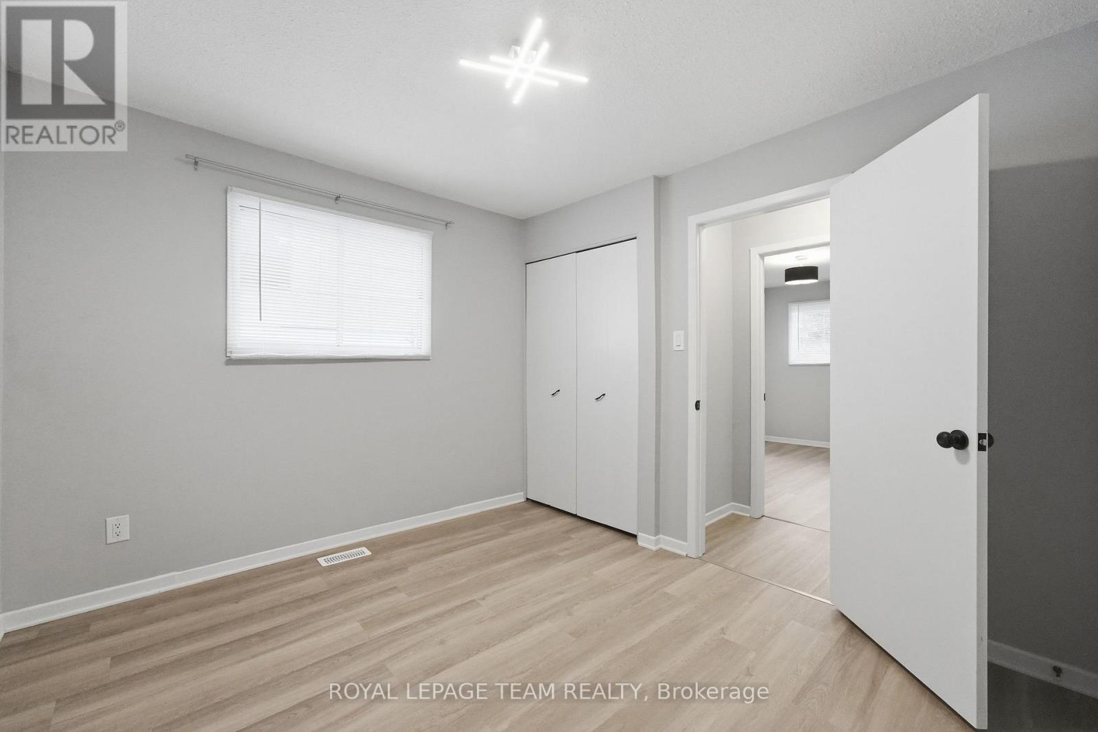 289 Montfort Street Property Photo 26