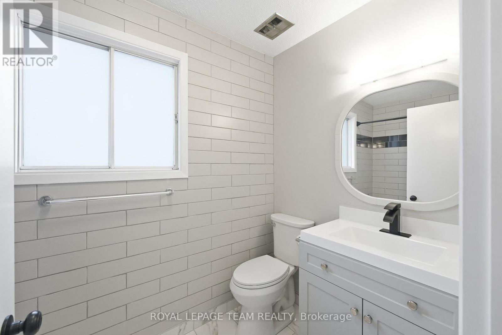 289 Montfort Street Property Photo 27