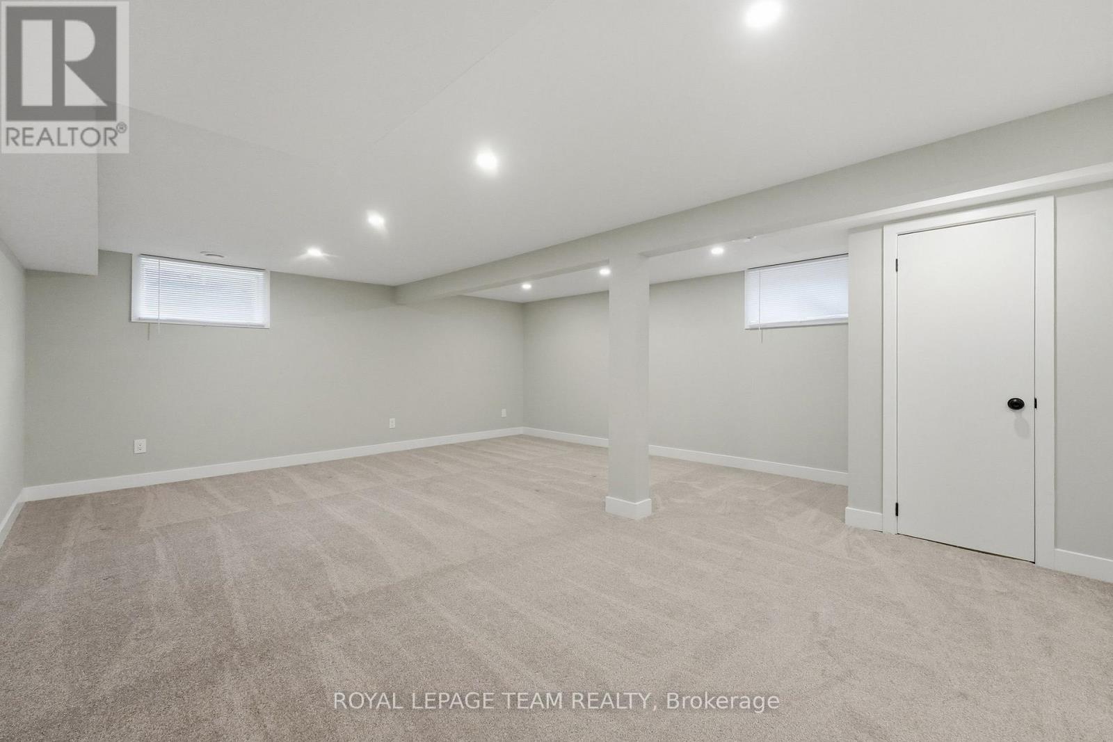289 Montfort Street Property Photo 30
