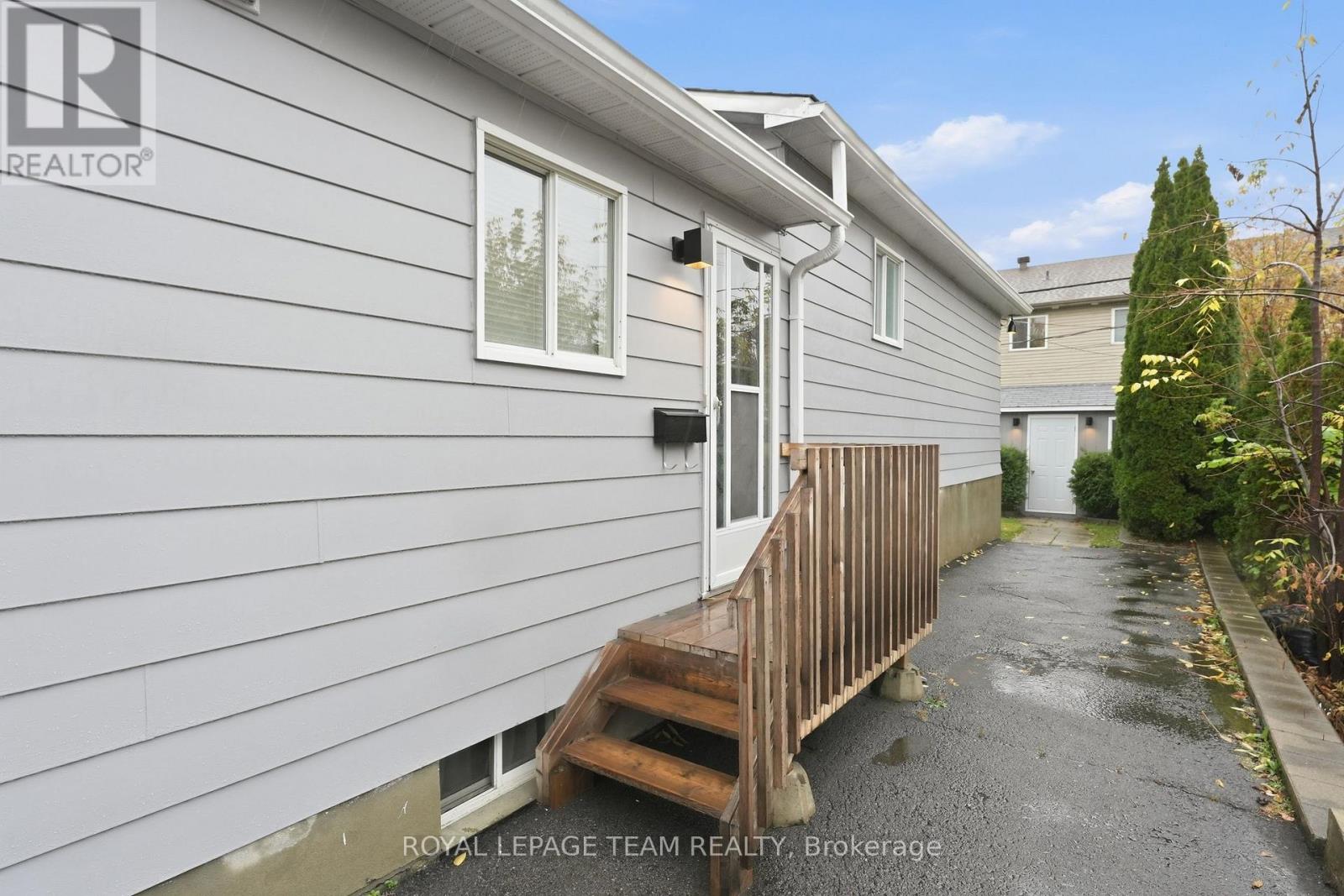 289 Montfort Street Property Photo 36