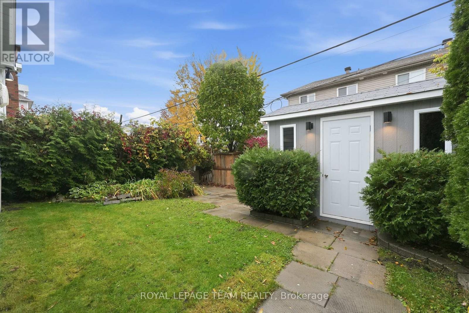 289 Montfort Street Property Photo 38