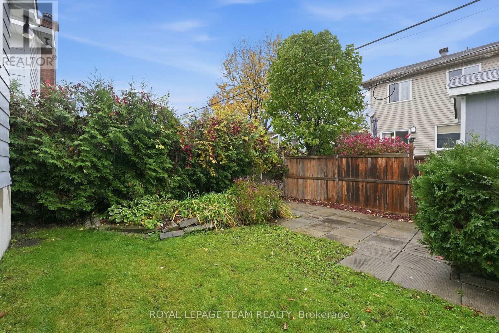289 Montfort Street Property Photo 40