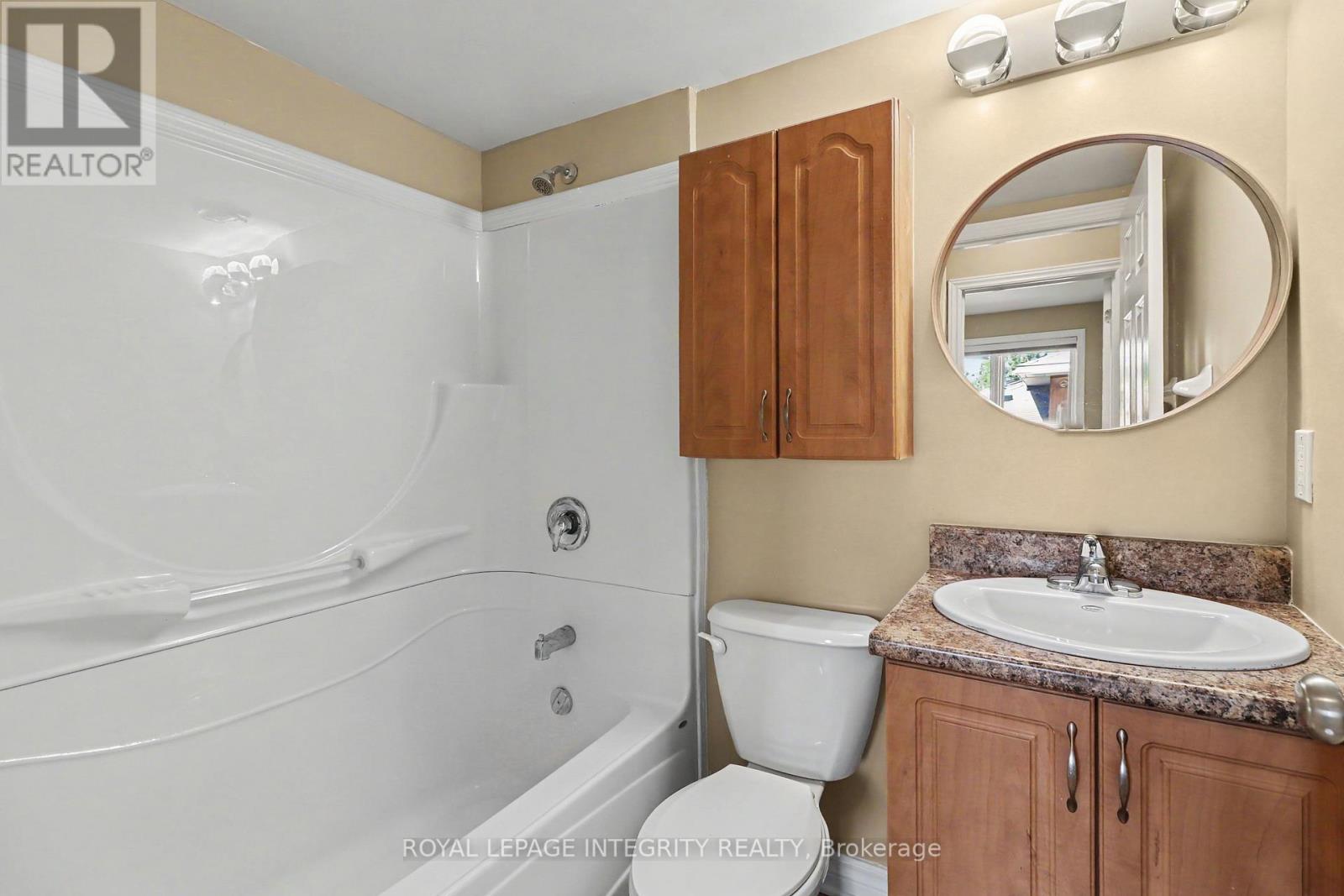 26 - 403 Stratas Circuit Property Photo 23