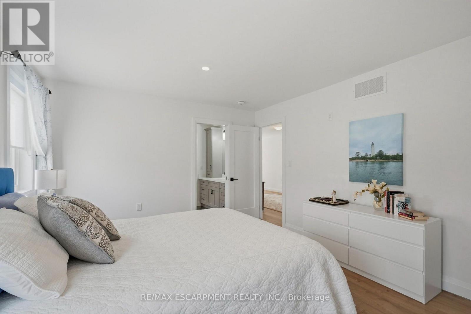 15 Saint Anthony Place Property Photo 32