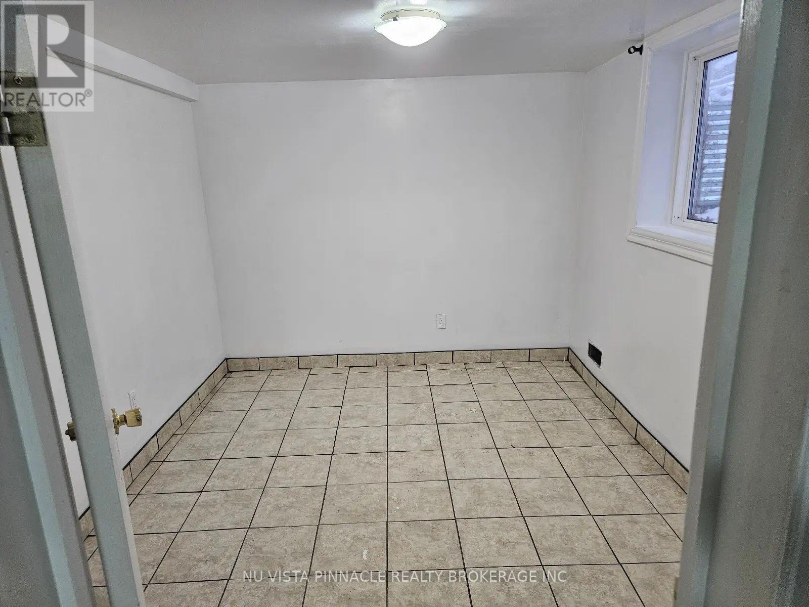 744 Little Grey Street Property Photo 10