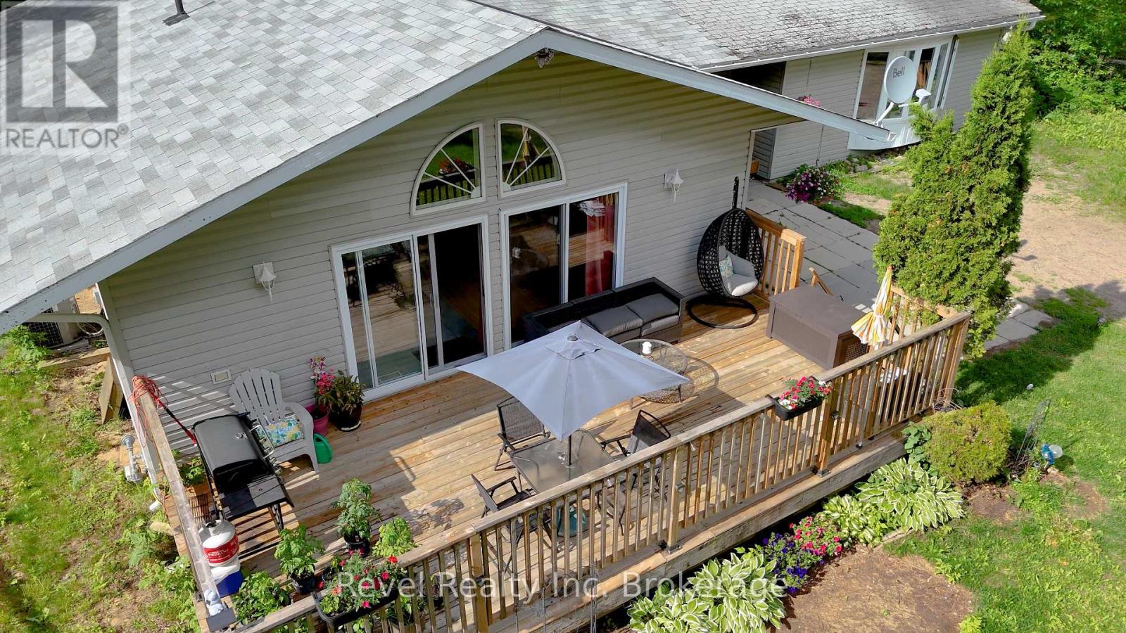 36 Tebby Boulevard Property Photo 3