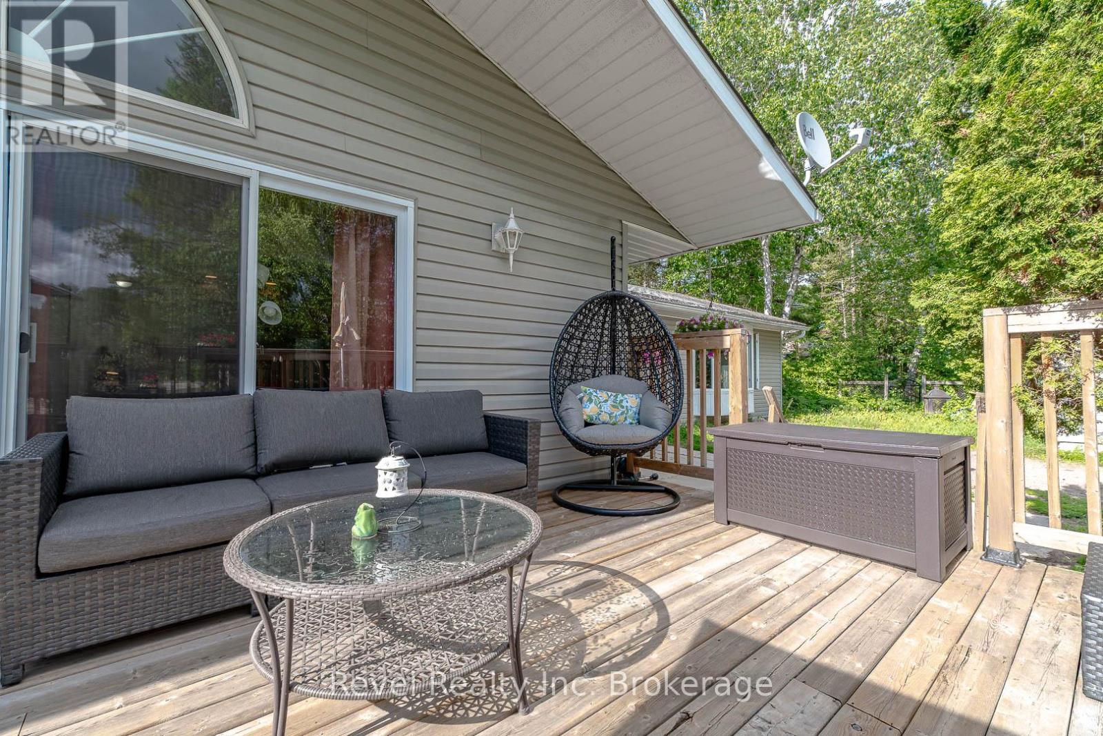 36 Tebby Boulevard Property Photo 5
