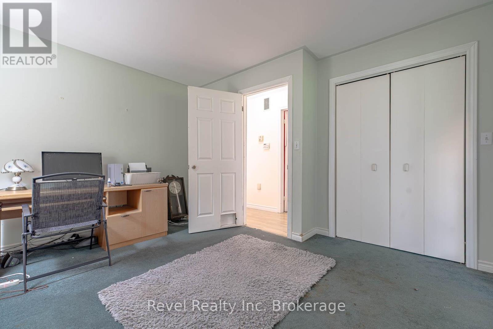 36 Tebby Boulevard Property Photo 24