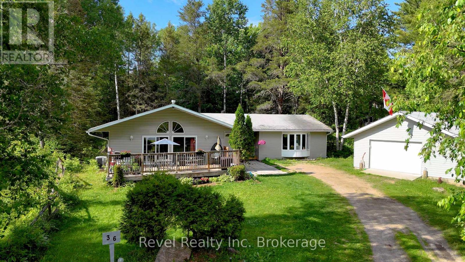 36 Tebby Boulevard Property Photo 35
