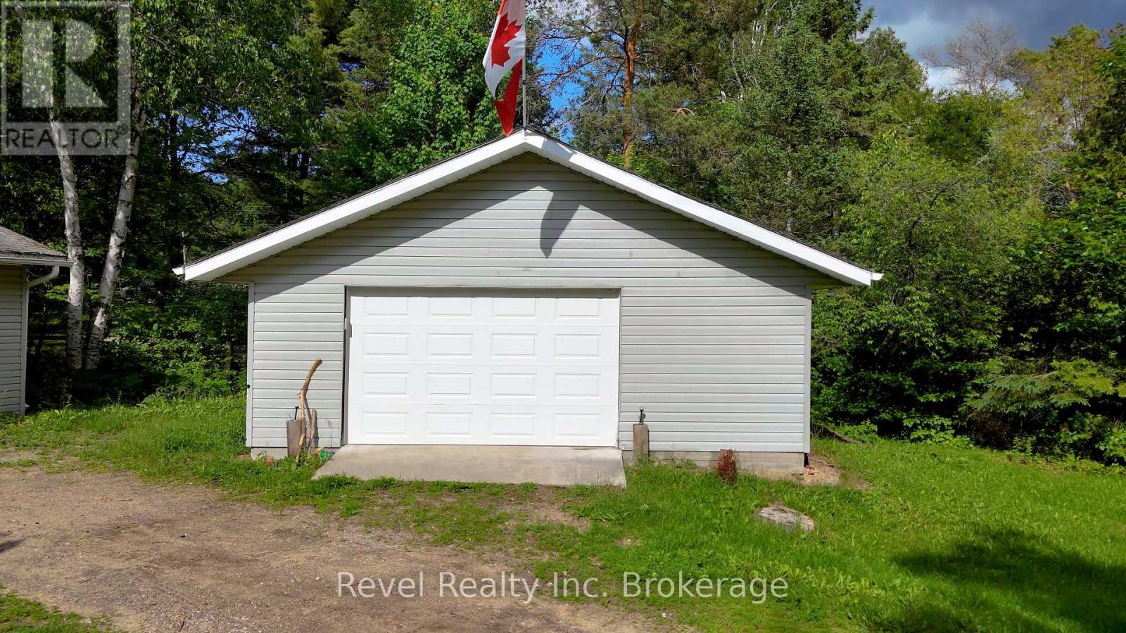 36 Tebby Boulevard Property Photo 38