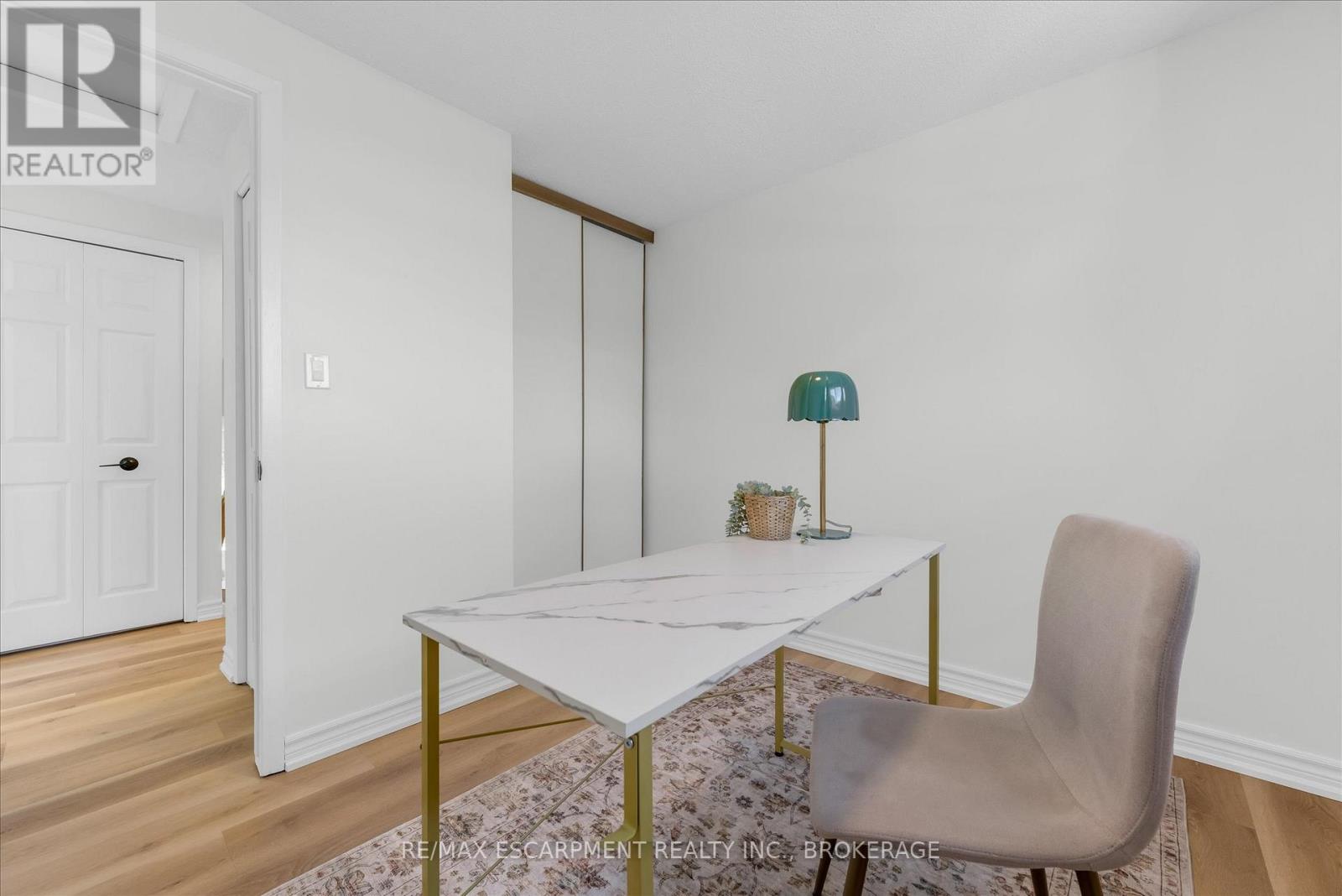 49 Grove Avenue Property Photo 16