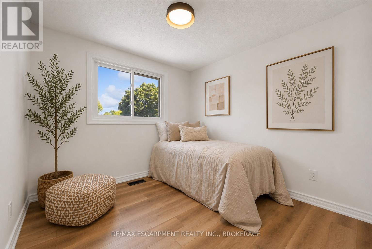 49 Grove Avenue Property Photo 17