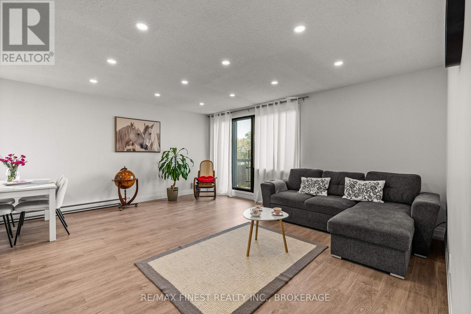 501 - 315 Regent Street Property Photo 22
