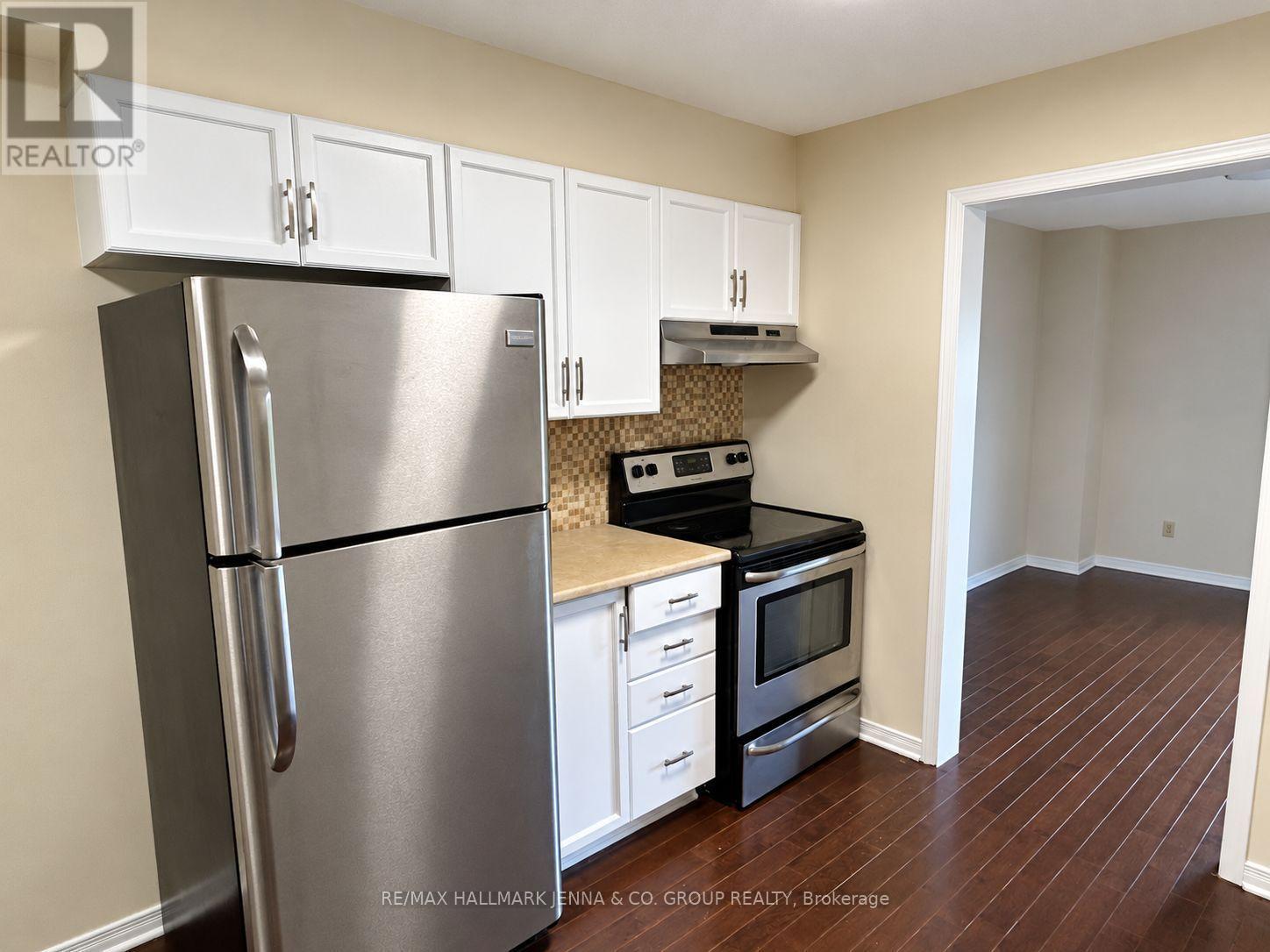 1409 Caravel Crescent Property Photo 6