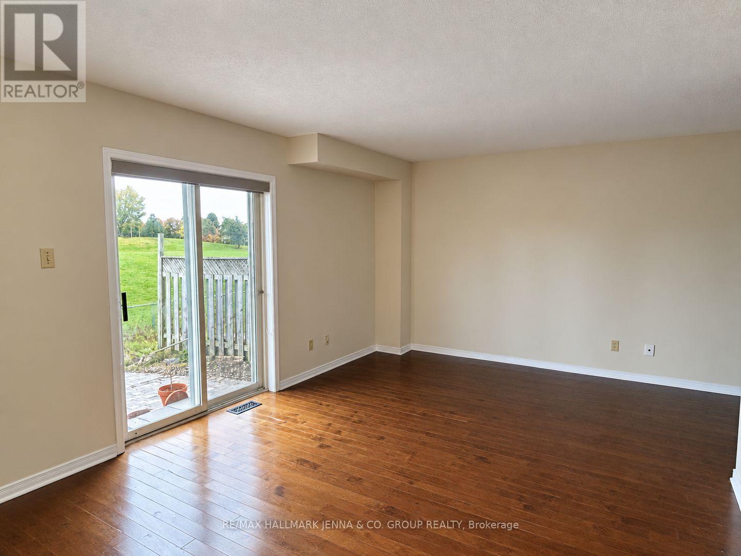 1409 Caravel Crescent Property Photo 13