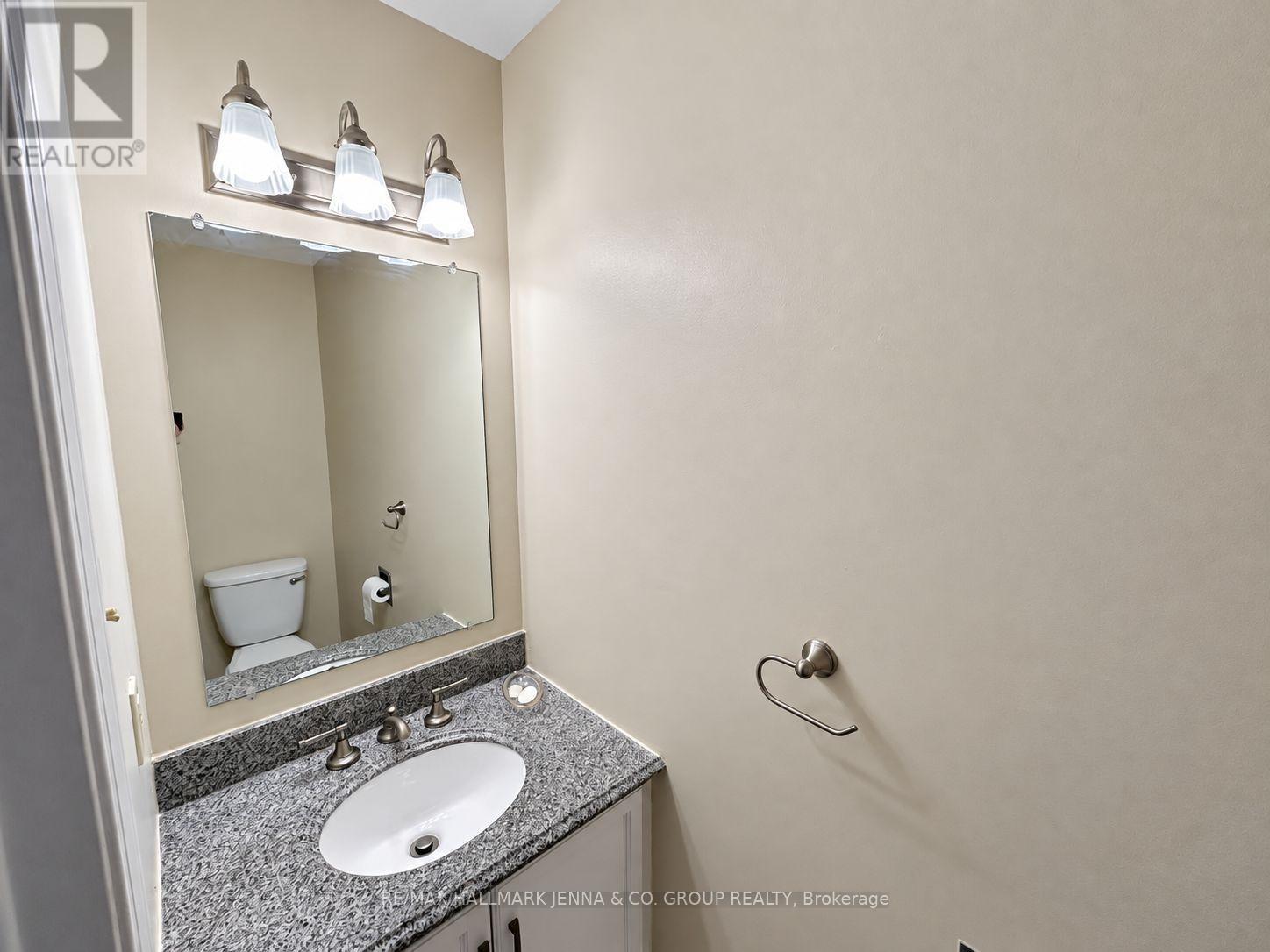 1409 Caravel Crescent Property Photo 14