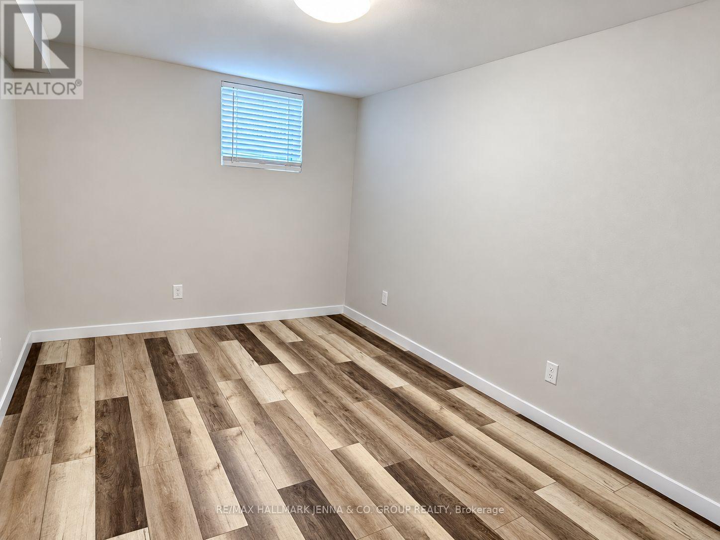 1409 Caravel Crescent Property Photo 22
