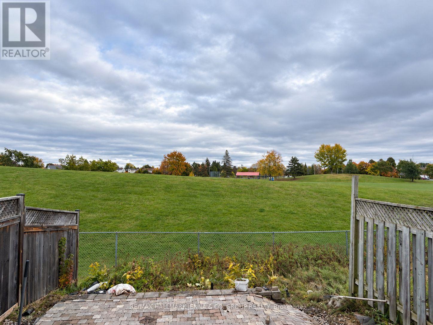 1409 Caravel Crescent Property Photo 26