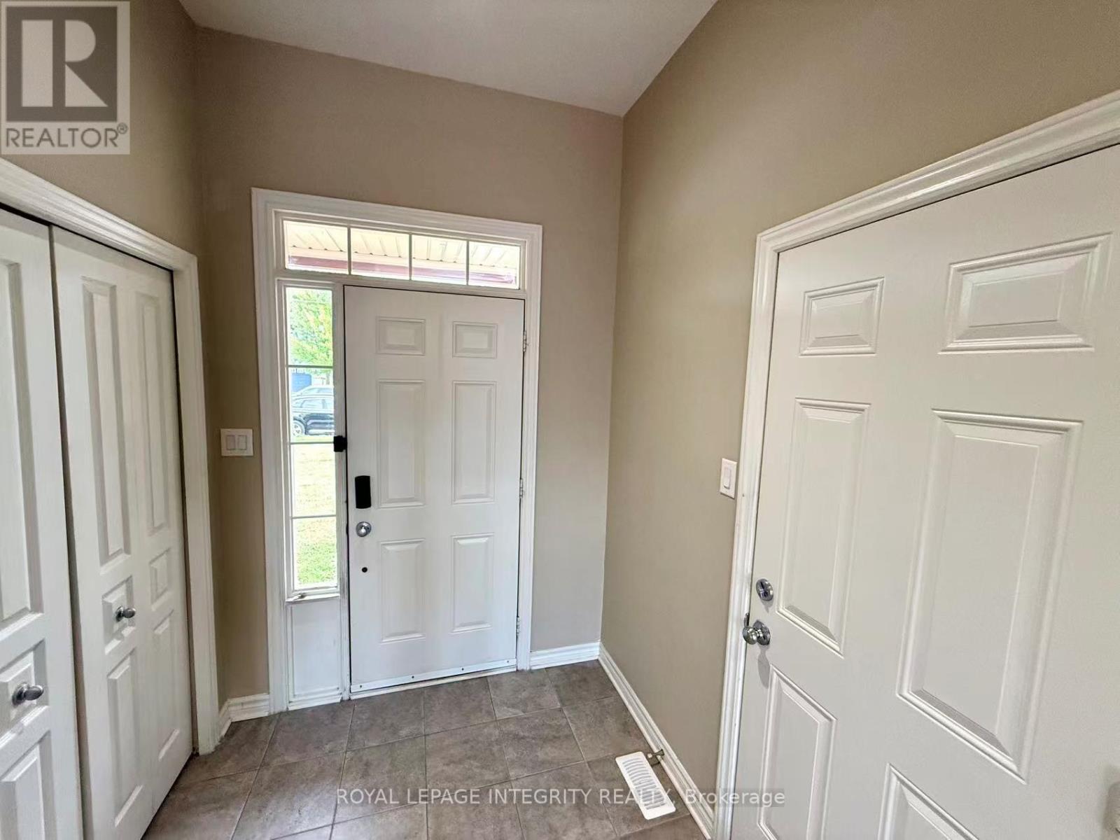 949 Klondike Road Property Photo 2