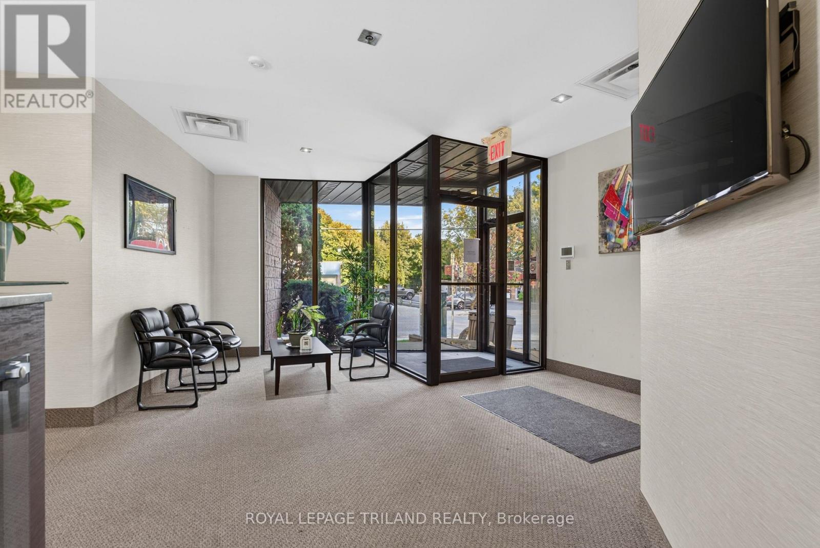 1 Wortley Road Property Photo 11