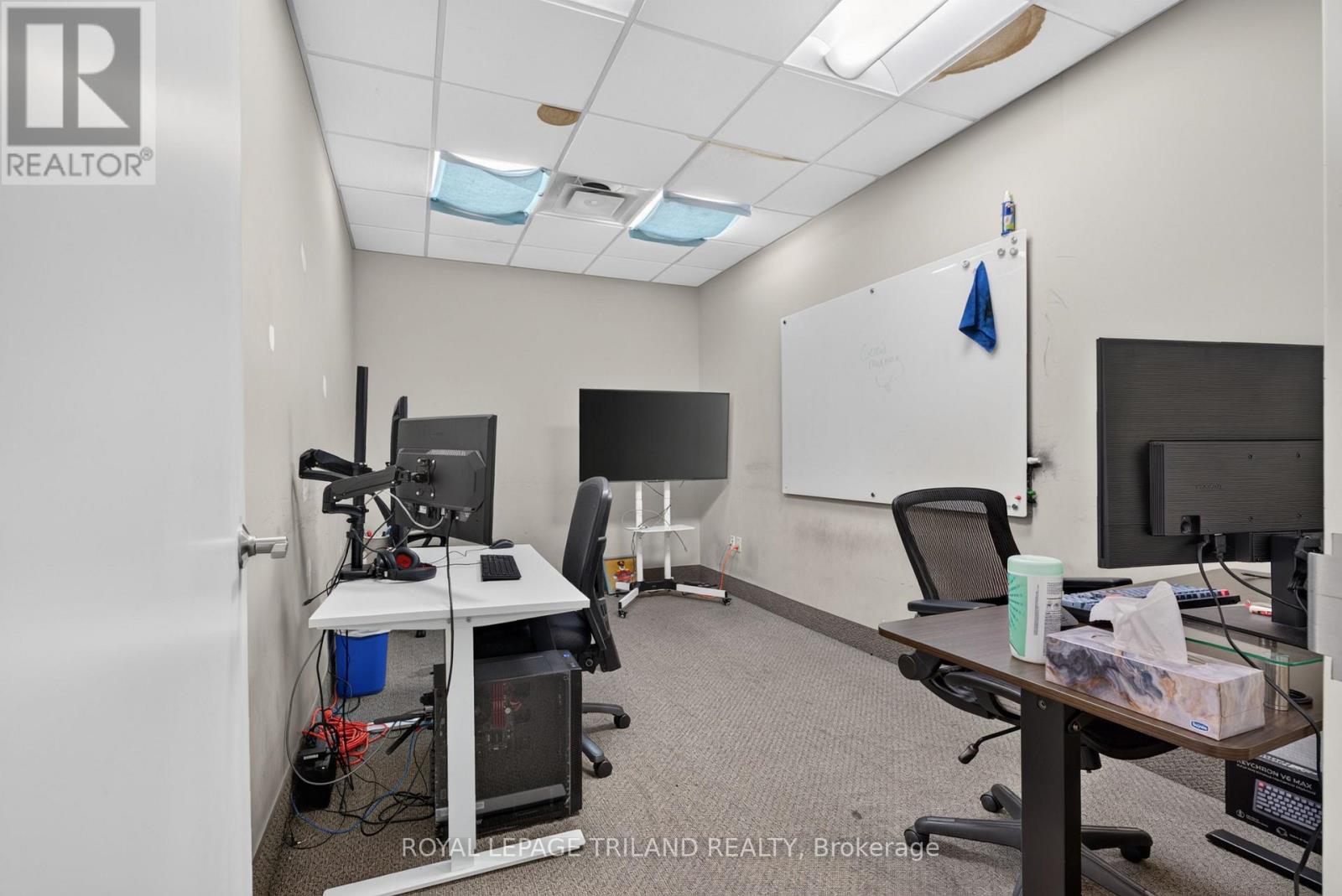 1 Wortley Road Property Photo 20