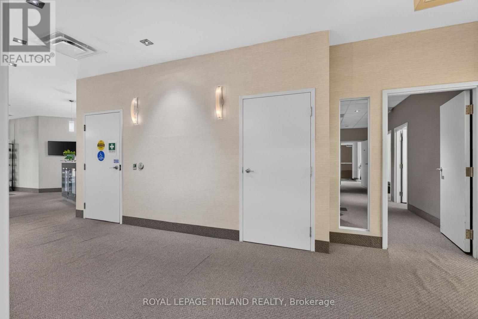 1 Wortley Road Property Photo 25