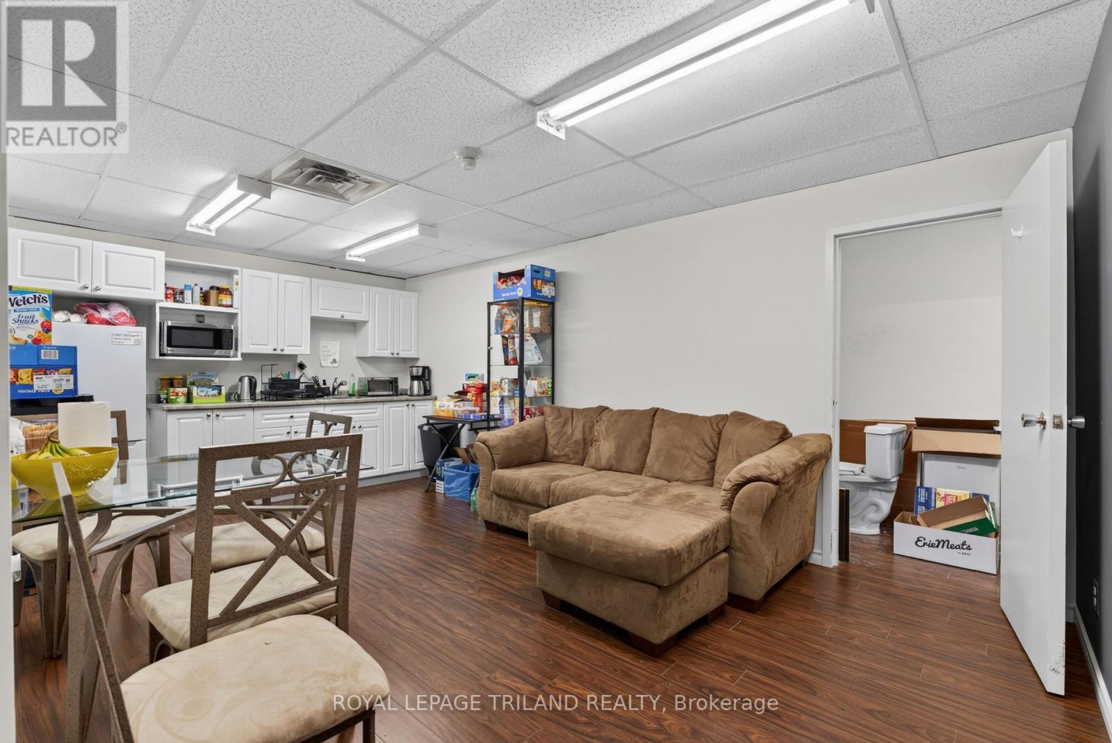 1 Wortley Road Property Photo 45