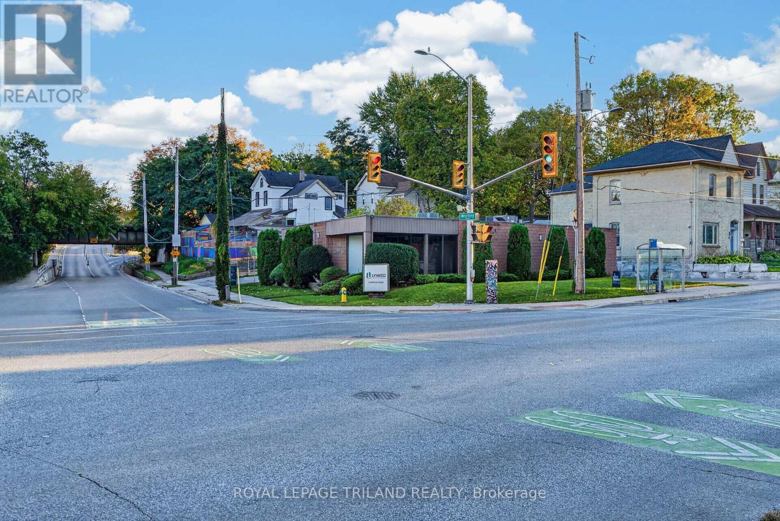 1 Wortley Road Property Photo 49