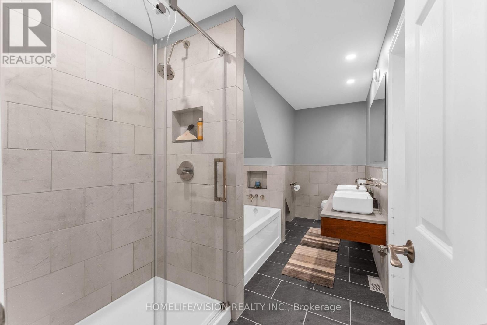 2862 Holleford Road Property Photo 30