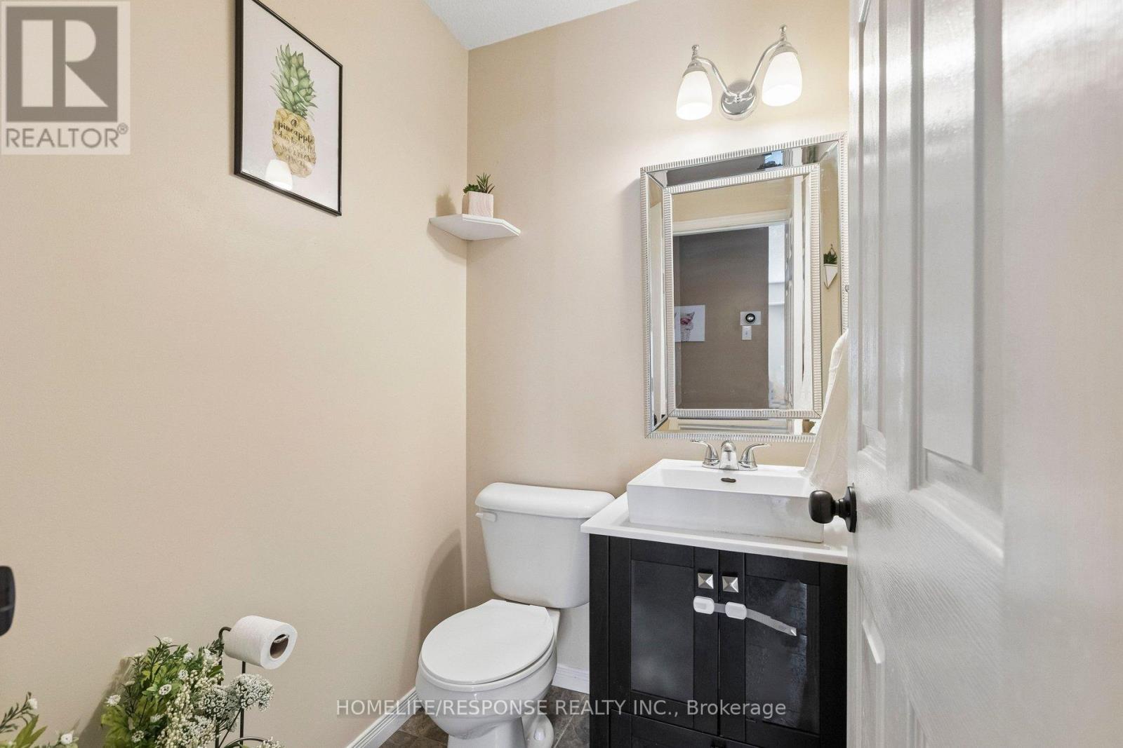 222 Sophia Crescent Property Photo 15
