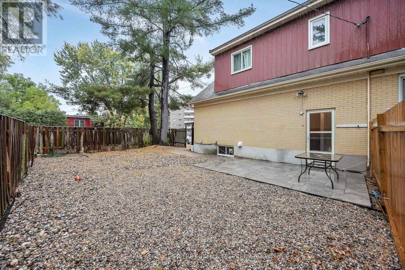2131 Neepawa Avenue Property Photo 4