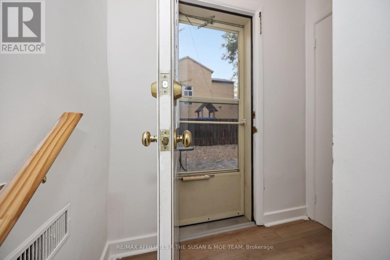 2131 Neepawa Avenue Property Photo 5