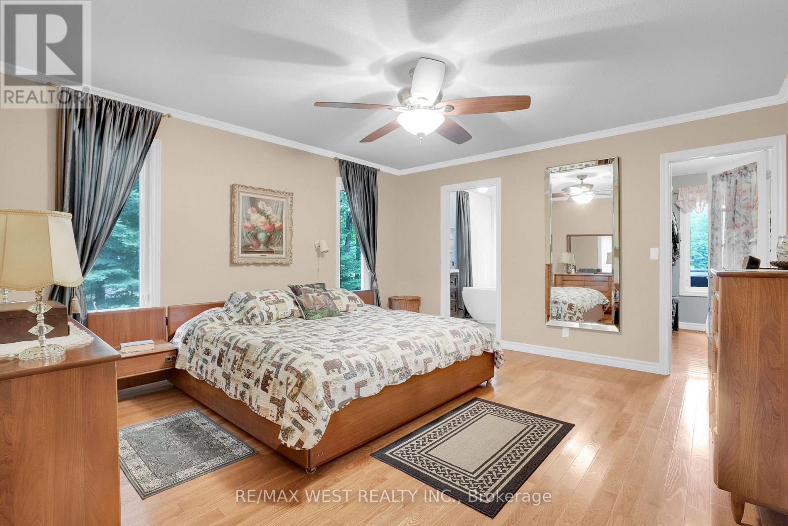 20 Deerhurst Highlands Drive Property Photo 7