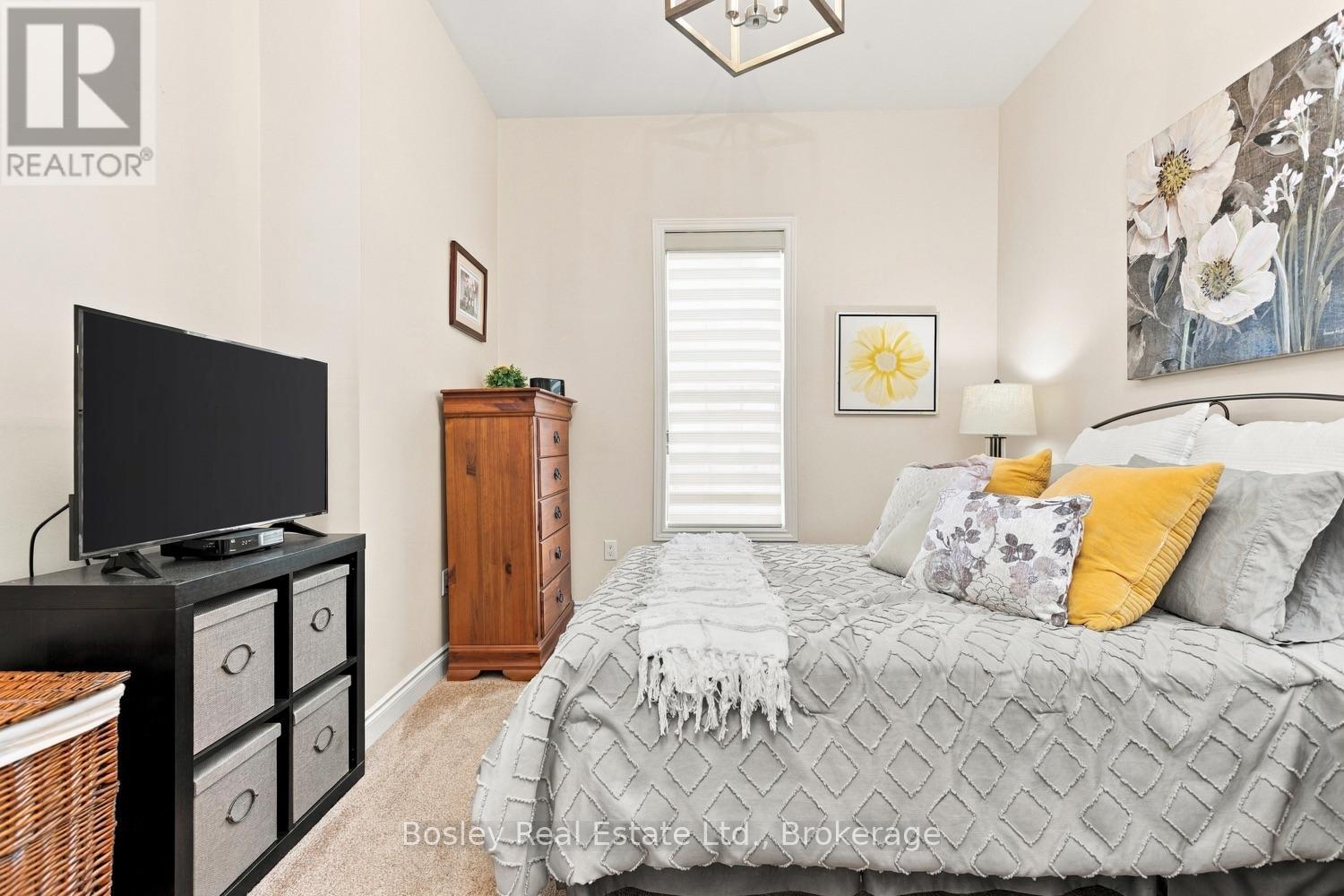 928 John Fairhurst Boulevard Property Photo 11